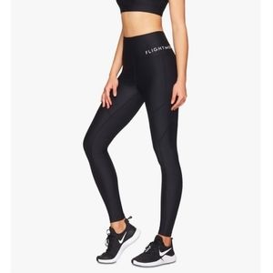 Flightmode Size 6 Fast Lane Tight moisture control